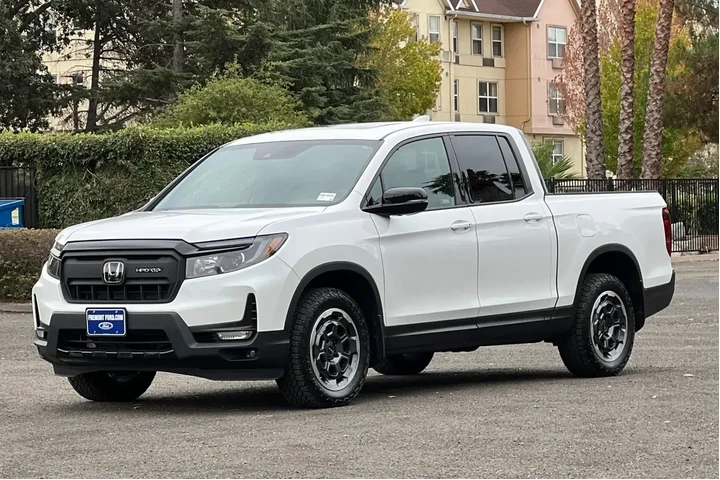 Honda Ridgeline 2024 AWD Bla image 7