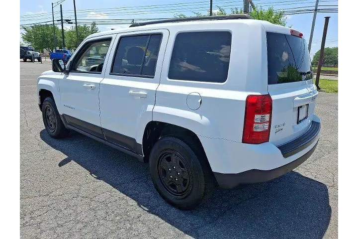 $11488 : Jeep Patriot 2017 4x4 Sport image 5