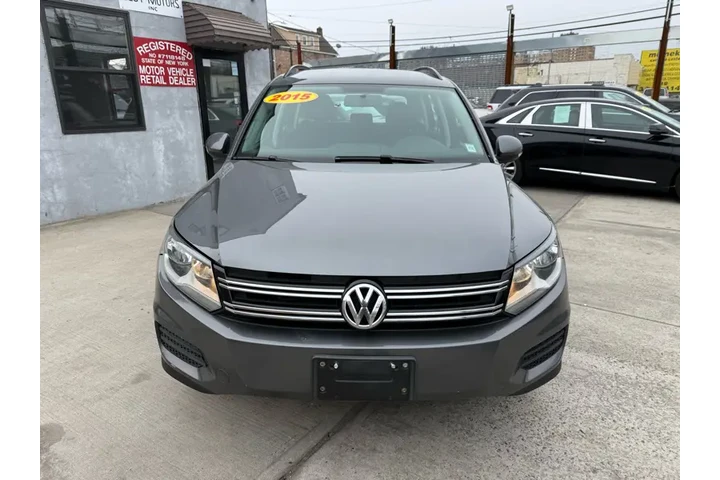 $7946 : 2015 Tiguan S 4Motion image 9