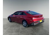 $19900 : Hyundai ELANTRA 2024 SE 4dr thumbnail