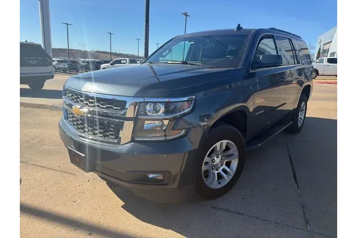 $27795 : Chevrolet Tahoe 2019 4x4 LT image 2