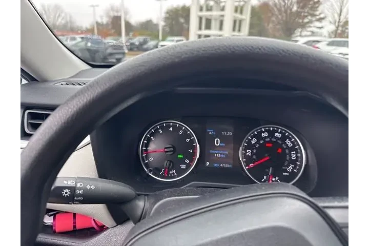 $26153 : Toyota RAV4 2022 XLE 4dr SUV image 9