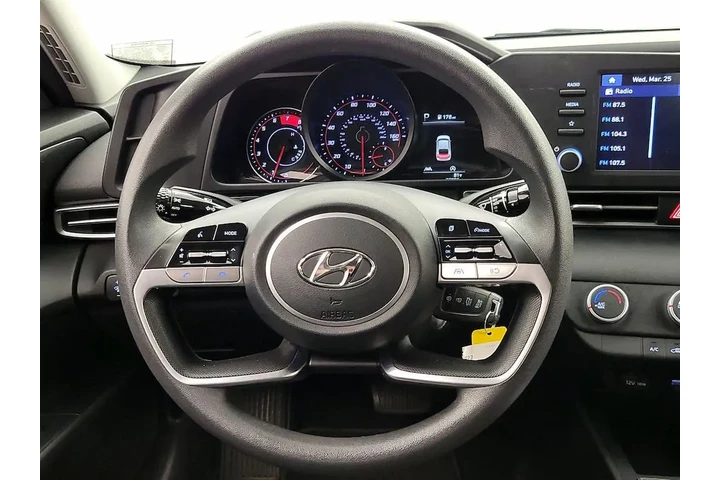 $17998 : Hyundai ELANTRA 2022 SE 4dr image 10