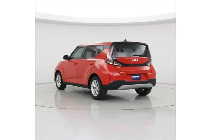 $19998 : Kia Soul 2024 LX 4dr Crossov image 2