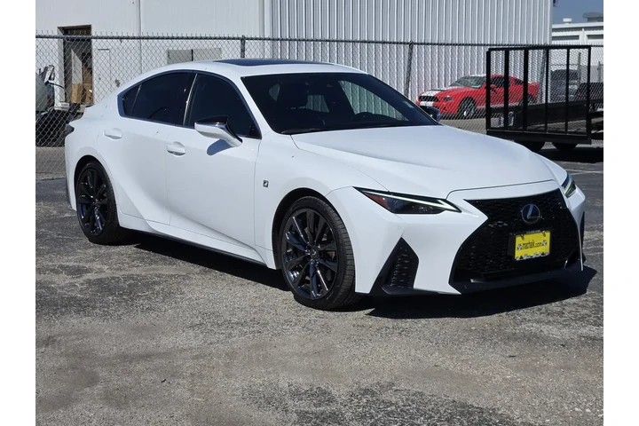$34692 : Lexus IS 350 2021 F SPORT 4d image 2