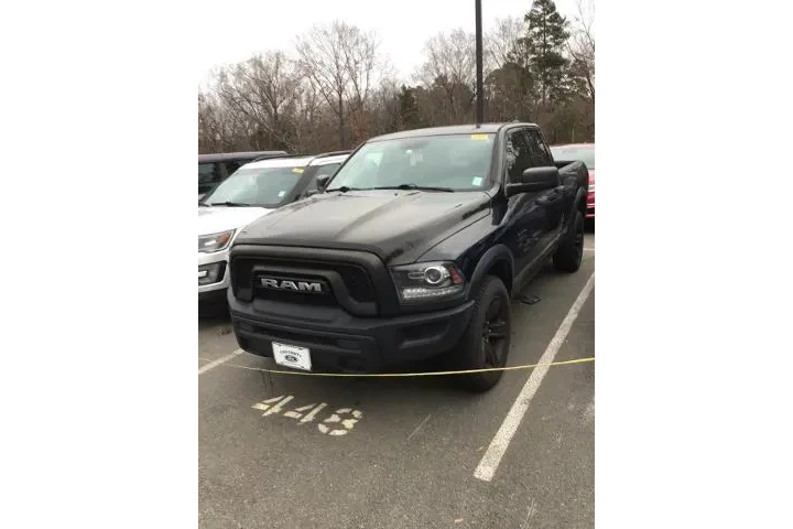 $28511 : Ram 1500 Classic 2021 4x4 SL image 3