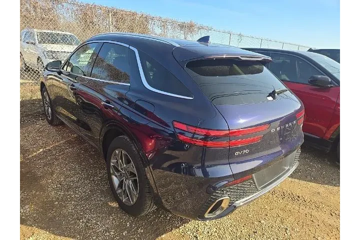 $35881 : Genesis GV70 2025 AWD 2.5T S image 2