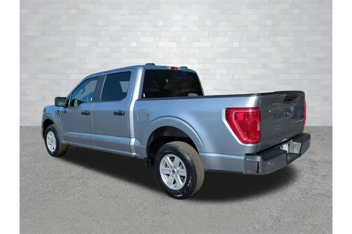 $31368 : Ford F-150 2023 4x2 XLT 4dr image 6
