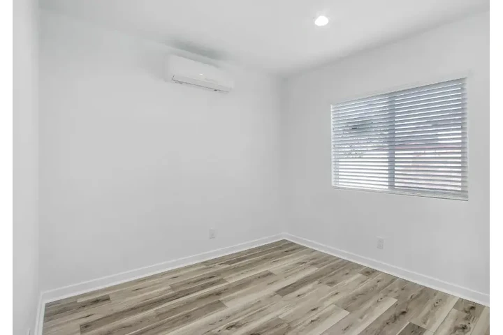 $1200 : Excelente casa de 1 dormitorio image 8