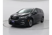 $26998 : Chrysler Pacifica Plug-In Hy thumbnail