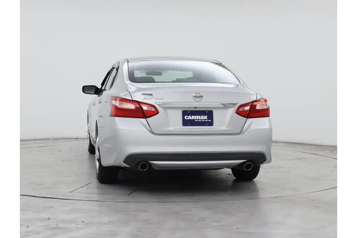 $11998 : Nissan Altima 2016 2.5 4dr S image 6