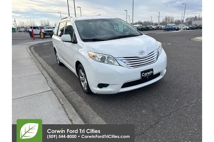 $16999 : Toyota Sienna 2016 LE 7-Pass image 5