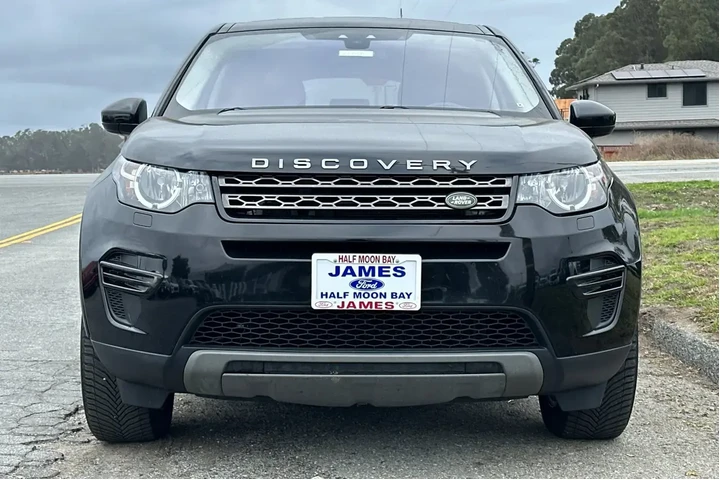 Land Rover Discovery Sport 2 image 8