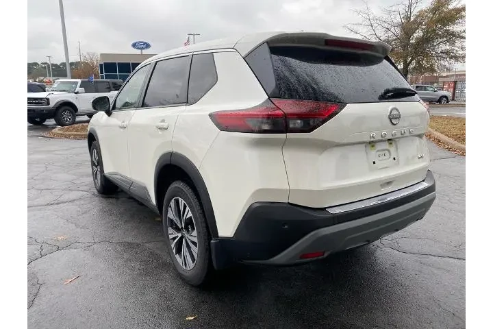 $22999 : Nissan Rogue 2023 SV 4dr Cro image 5