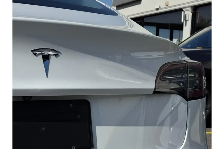 $16895 : Tesla Model 3 2019 Mid Range image 7