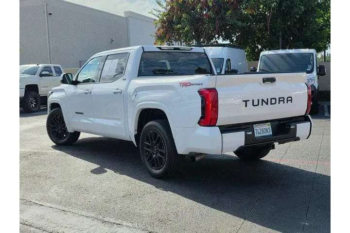 $38500 : Toyota Tundra 2022 4x2 SR5 4 image 7