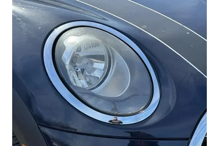 $18054 : MINI Convertible 2017 Cooper image 8