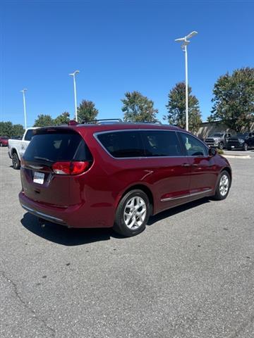 $18995 : PRE-OWNED 2018 CHRYSLER PACIF image 5