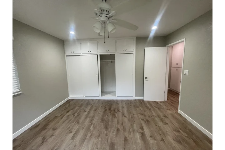 $2850 : Apartamento de renta. OC image 2