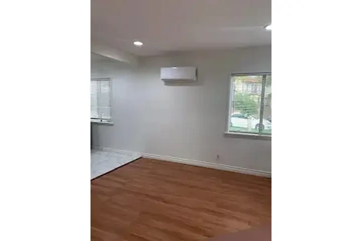 $2300 : RENTO UNIDAD O APARTAMENTO image 4
