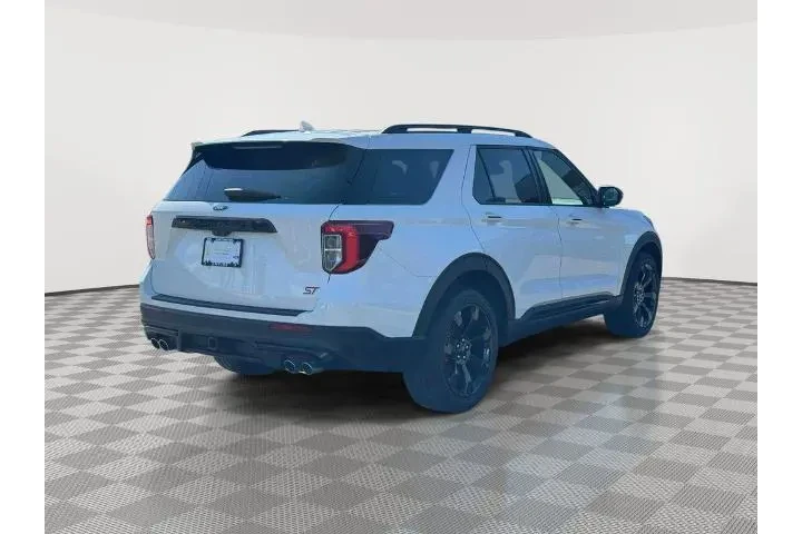 $36785 : Ford Explorer 2022 AWD ST 4d image 7