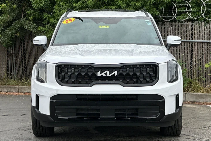 $39944 : Kia Telluride 2024 AWD EX 4d image 6