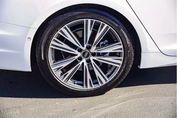 $35945 : Audi A6 2024 AWD quattro Pre image 9