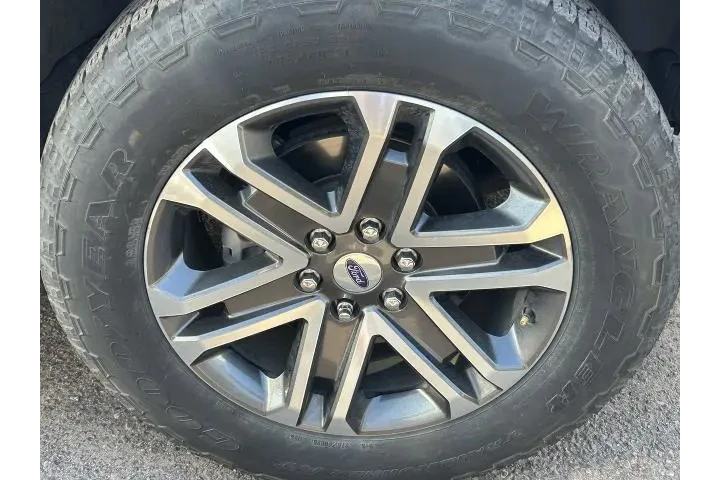 $28449 : Ford F-150 2021 4x2 Lariat 4 image 8