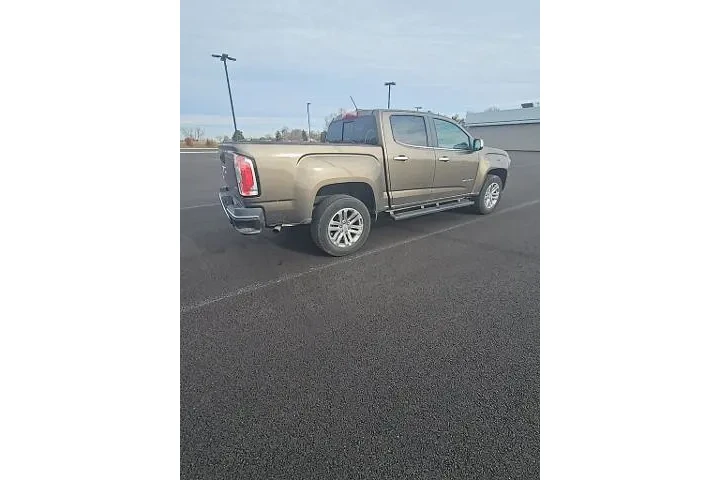 $17830 : GMC Canyon 2016 4x2 SLT 4dr image 9