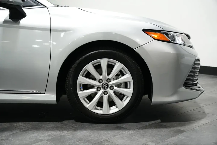 $14491 : 2018 Camry image 5