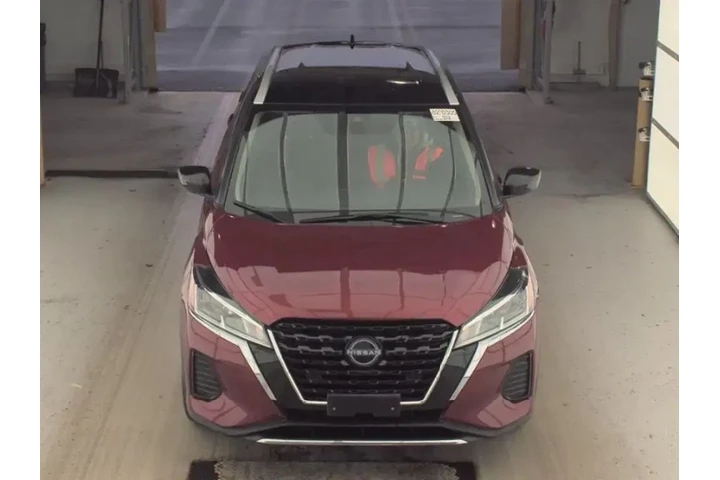 $18223 : Nissan Kicks 2024 SV 4dr Cro image 2