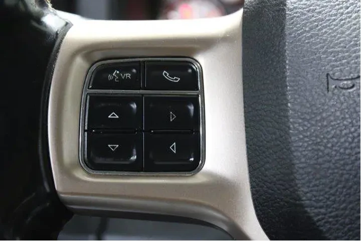 $18982 : Ram 1500 2016 4x4 Laramie Li image 10