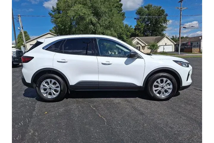 $24646 : Ford Escape 2024 AWD Active image 8