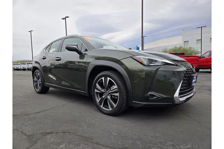 $23991 : Lexus UX 200 2019 4dr Crosso image 1