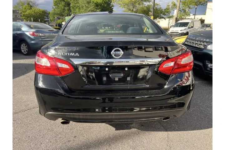 $8900 : 2017 Altima 2.5 SV image 6