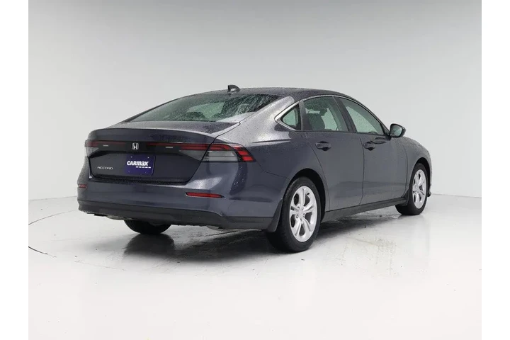 $28998 : Honda Accord 2025 LX 4dr Sed image 8