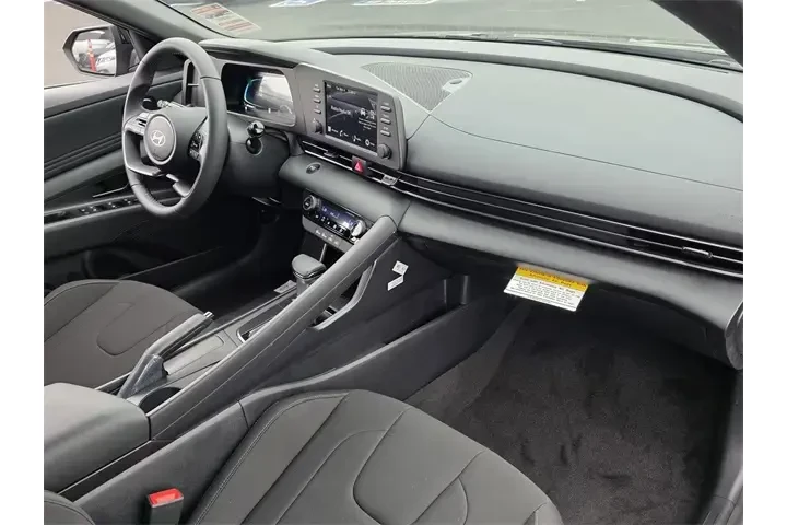 $20500 : Hyundai ELANTRA 2025 SEL Spo image 8