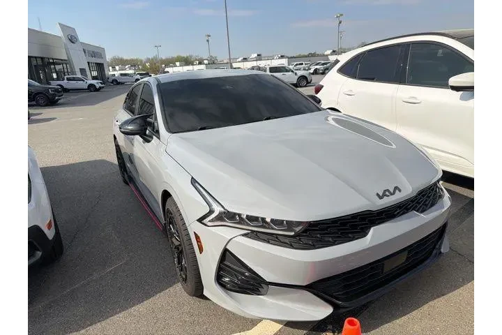 $26992 : Kia K5 2023 GT-Line 4dr Seda image 2