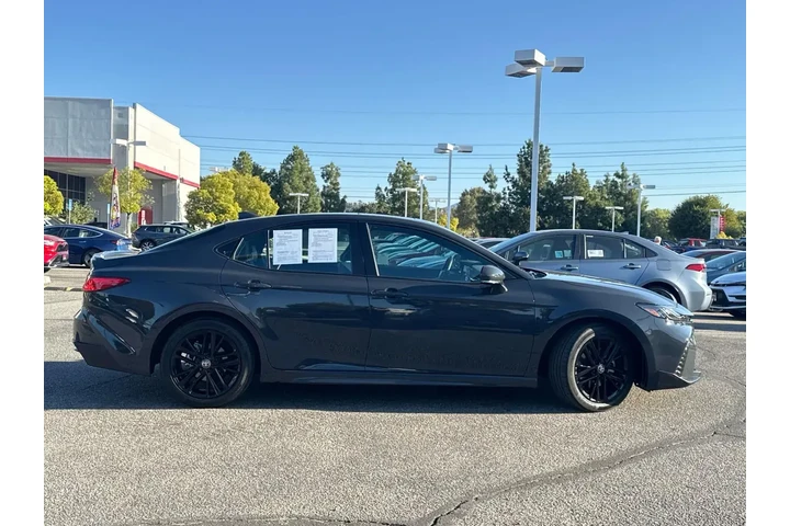$33980 : Toyota Camry 2025 AWD SE 4dr image 3