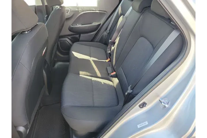 $19859 : Hyundai VENUE 2026 SE 4dr Cr image 8