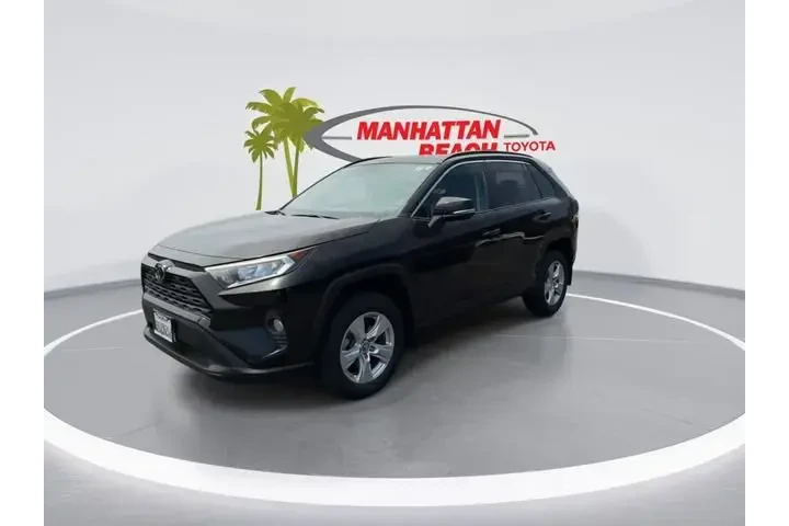 $27981 : Toyota RAV4 2019 XLE 4dr SUV image 2