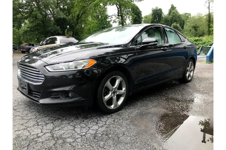 $6878 : 2014 Fusion image 1
