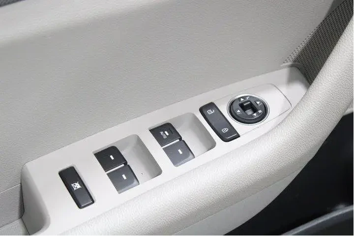 $16945 : Hyundai SONATA 2019 Eco 4dr image 4