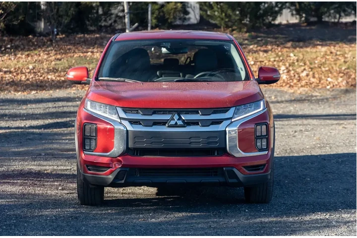 $16995 : Mitsubishi Outlander Sport 2 image 2