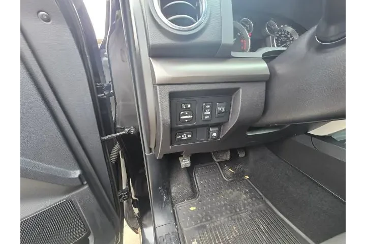 $23800 : Toyota Tundra 2015 4x2 SR5 4 image 9