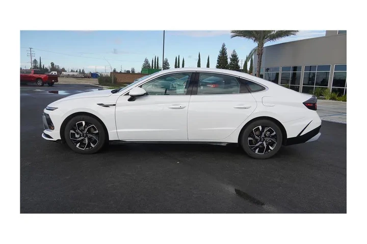 $23600 : 2025 Sonata SEL image 9