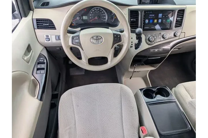 $4997 : Toyota Sienna 2012 LE 7-Pass image 9