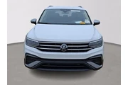 $25249 : Volkswagen Tiguan 2024 Wolfs thumbnail