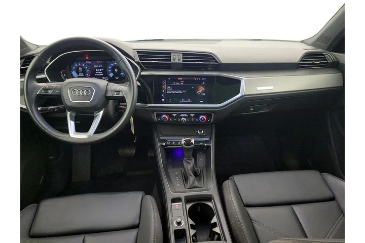 $28998 : Audi Q3 2022 AWD quattro S l image 9