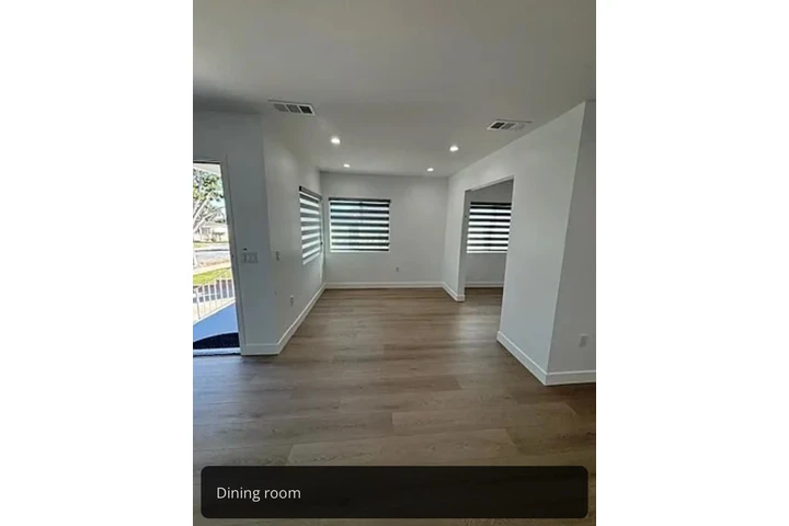 $3000 : Amazing Single-Family House image 7